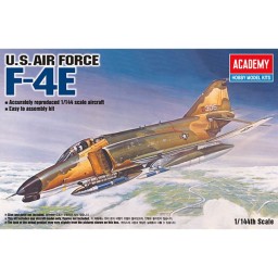 Academy Avión F-4E 1/144
