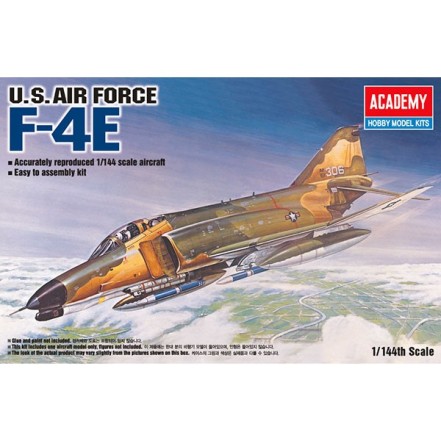 Academy Avión F-4E 1/144
