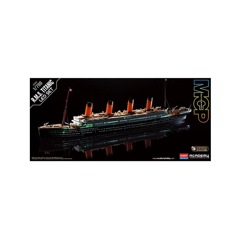 Academy RMS Titanic + Led Set 1/700