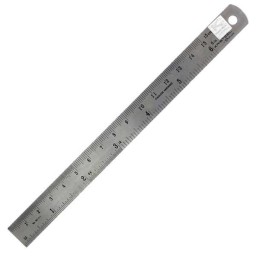 Vallejo Steel Rule (150 mm)