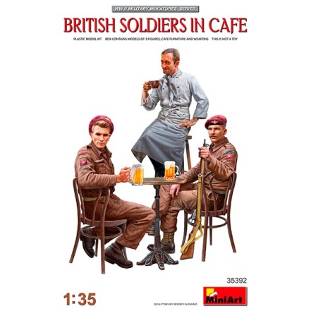 MiniArt British Soldiers in Cafe 1/35