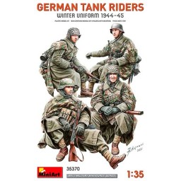 Miniart German Tank Riders Winter Uniform 44-45