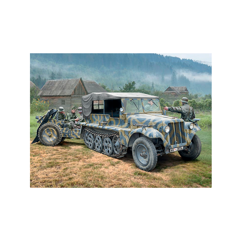 Italeri Military Vehicle Demag D7 with 7,5 cm leIG 18 1:35